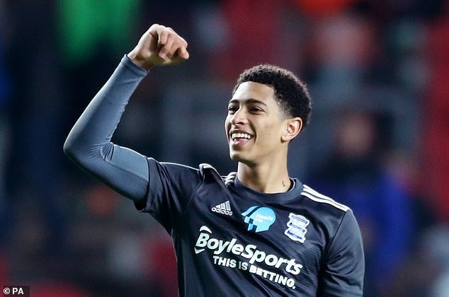 有奖金，“苏超”南京队征集2026赛季队徽、队歌、口号（“苏超”南京队启动2026赛季队徽、队歌、口号有奖征集）