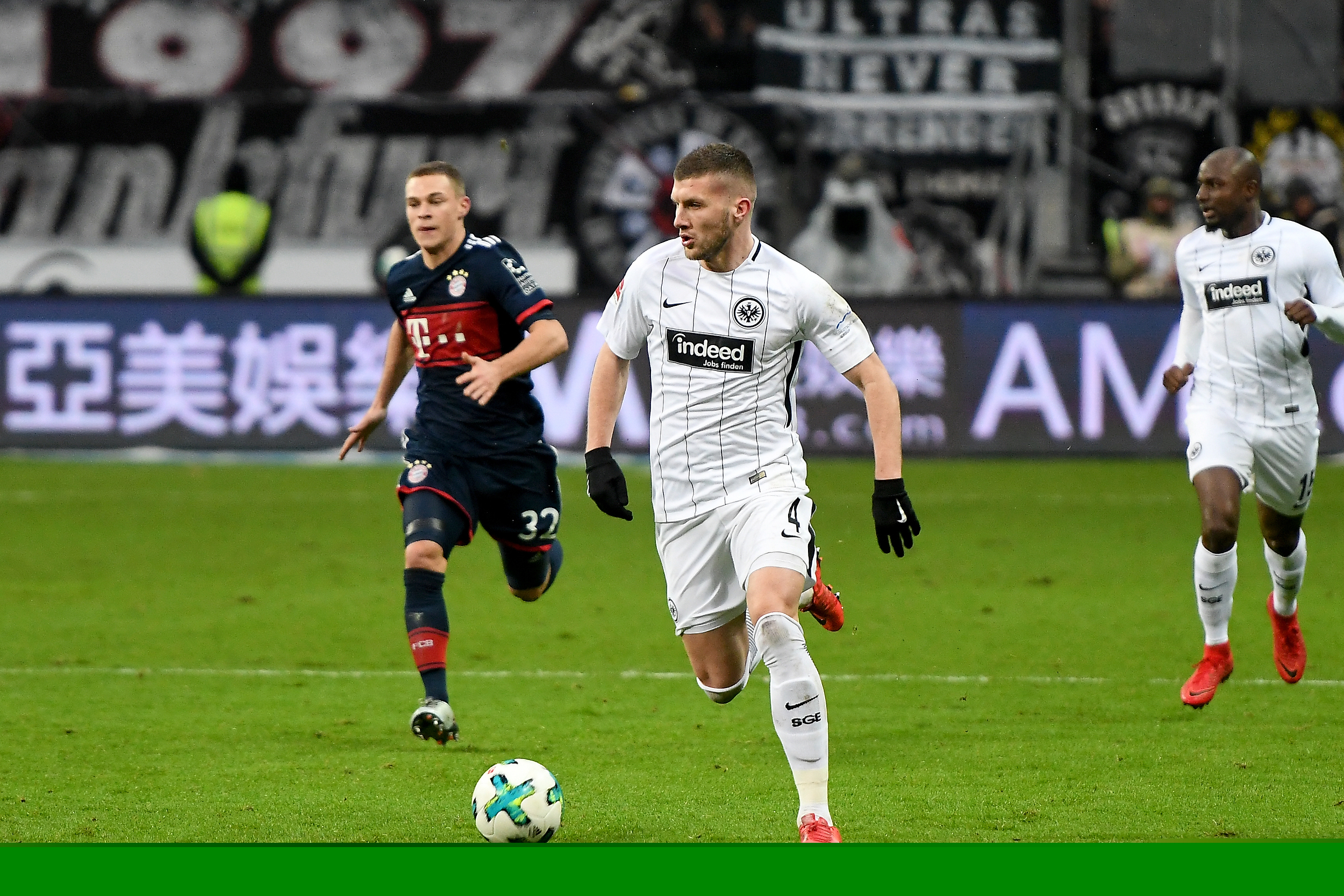 立陶宛主帅：荷兰喜欢倒脚阵地战进不了球，将给我们防反机会（立陶宛主帅：荷兰偏爱传控但阵地战乏力，我们将寻求防反良机）