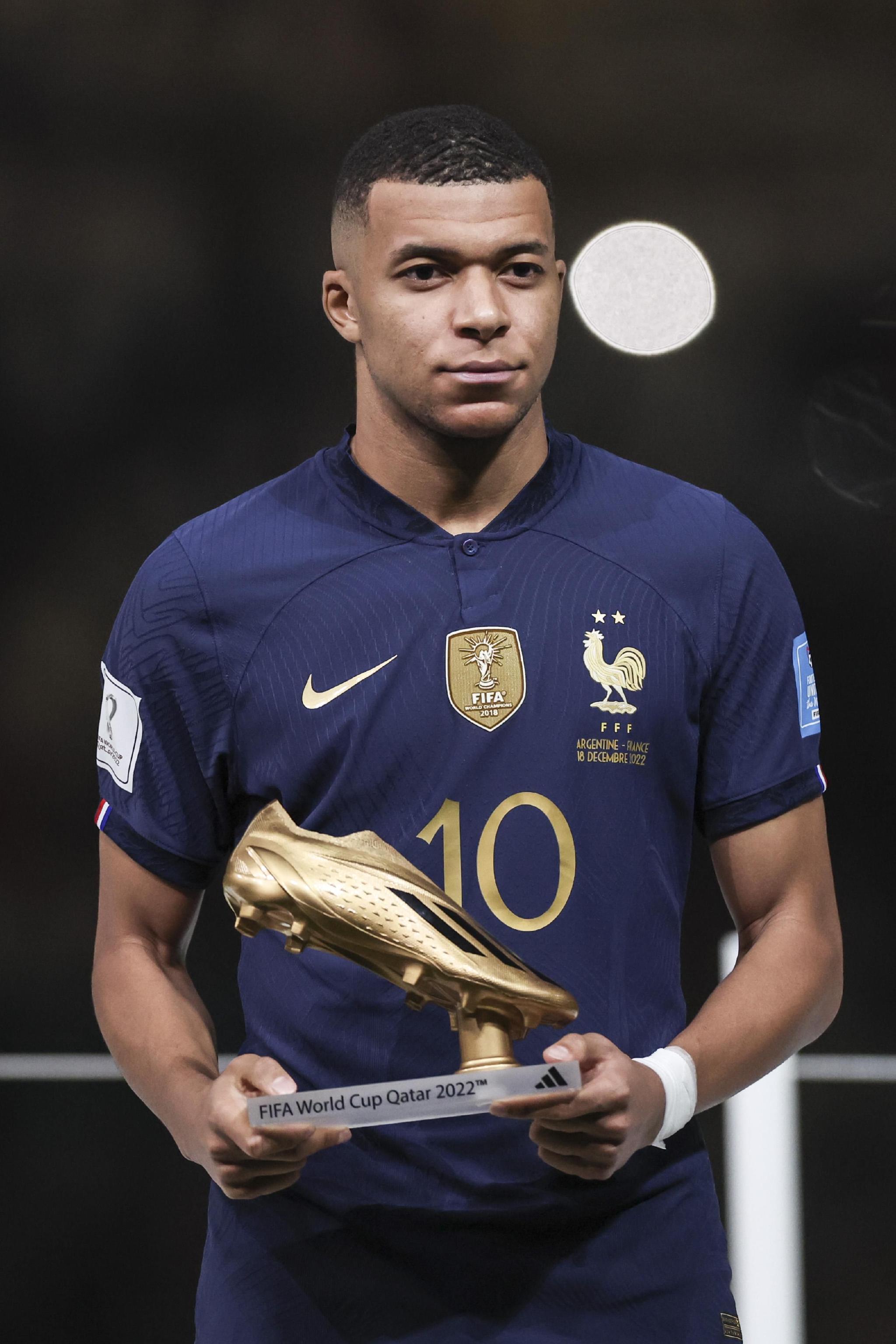 职业球员饮食与恢复秘密（顶级球员的营养与恢复法则）